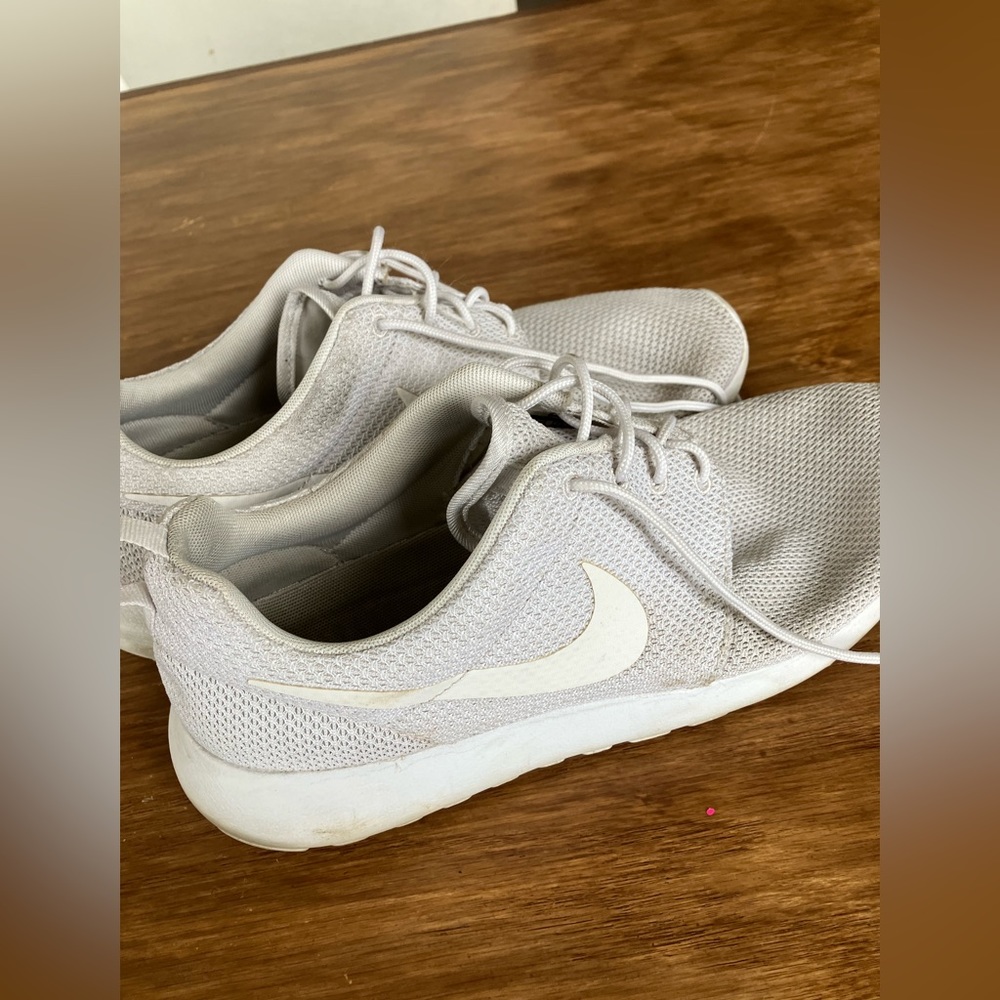 Nike Roshe Shoes